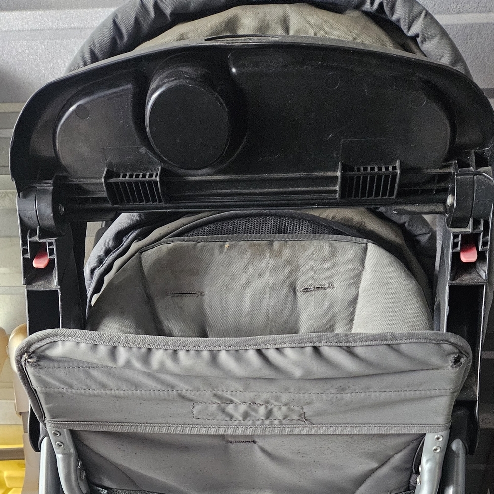 Sit N Stand Double Stroller (Charging $80 Due to the cost Of shipping)